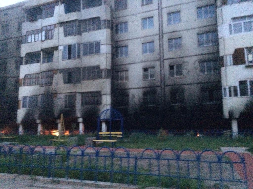 В минувшую ночь горел "поддом" одного из многоквартирных домов в 202 микрорайоне Якутска