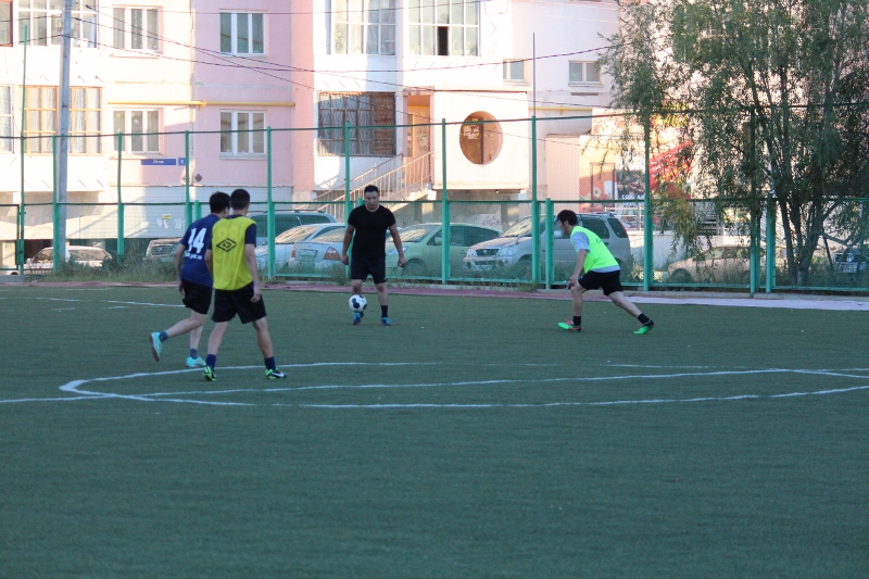 Игра в мяч по-якутски: мы берем это на улицах