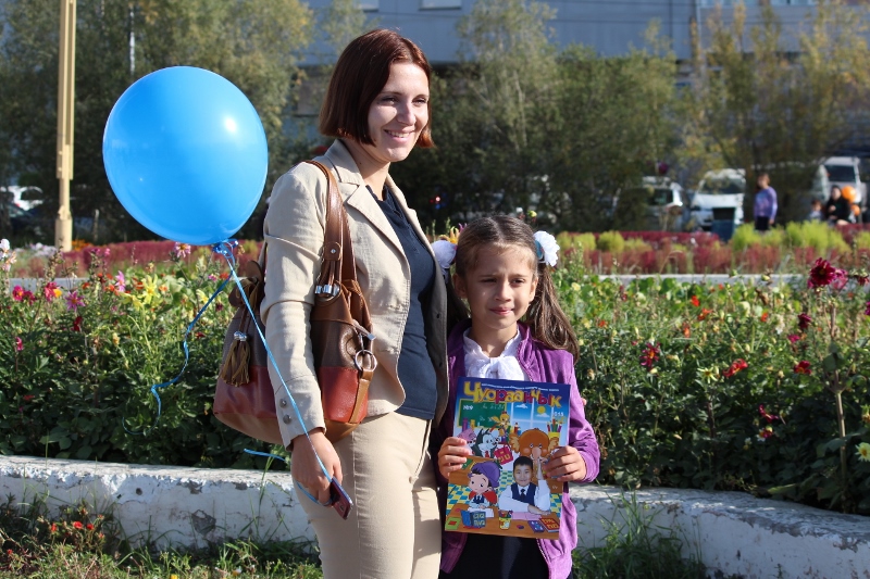 Школы Якутска распахнули свои двери для 4,5 тысяч первоклассников