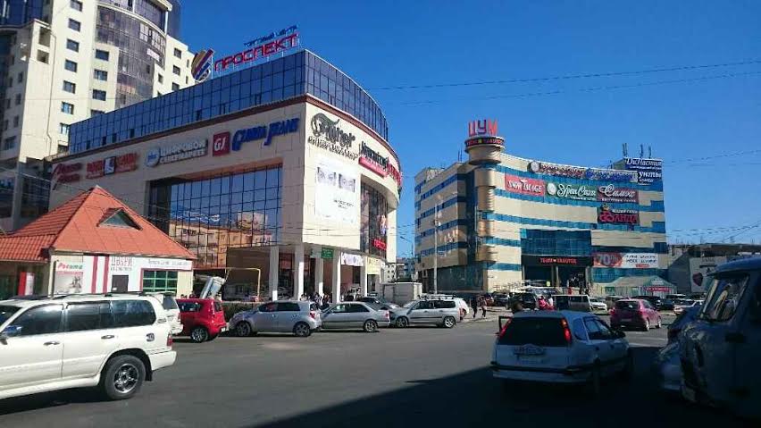 Более 140 фотографий прислали участники фотомарафона "Якутск из моего окна"