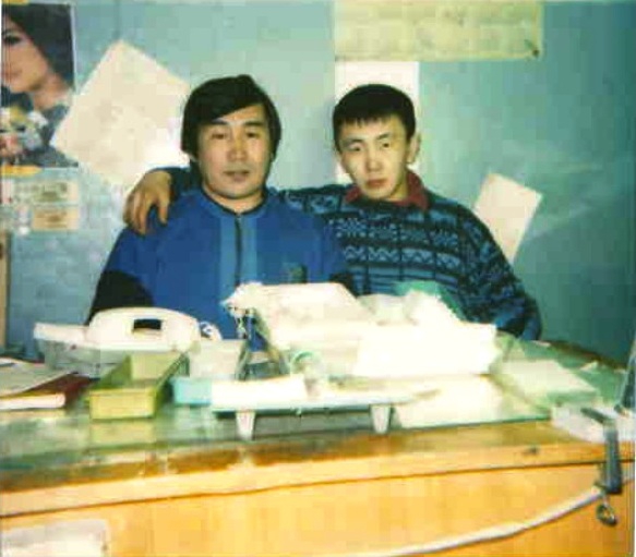 Анатолий Никифоров (справа), начало пути