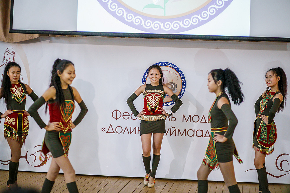 Первый городской фестиваль моды "Долина Туймаады" прошел в Якутске