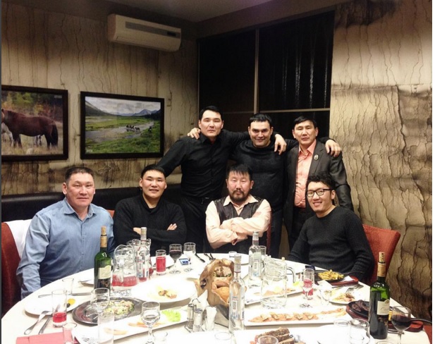 Лучшие фотографии за неделю из Instagram звезд якутской эстрады