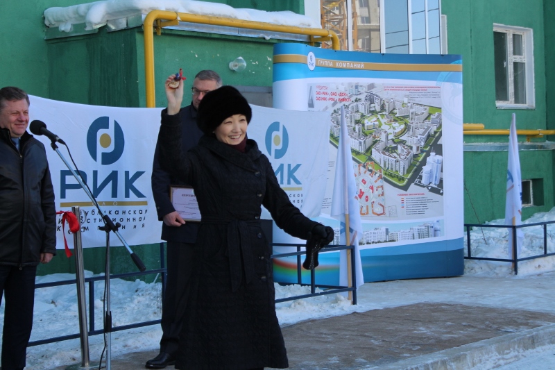 Новый 93-квартирный жилой дом "Рассвет" ввели в 203 микрорайоне Якутска