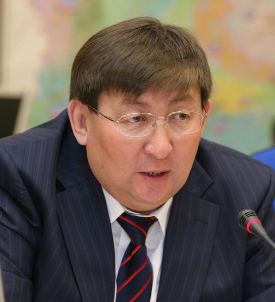 Местные кадры получат приоритет при трудоустройстве на промышленные предприятия Якутии