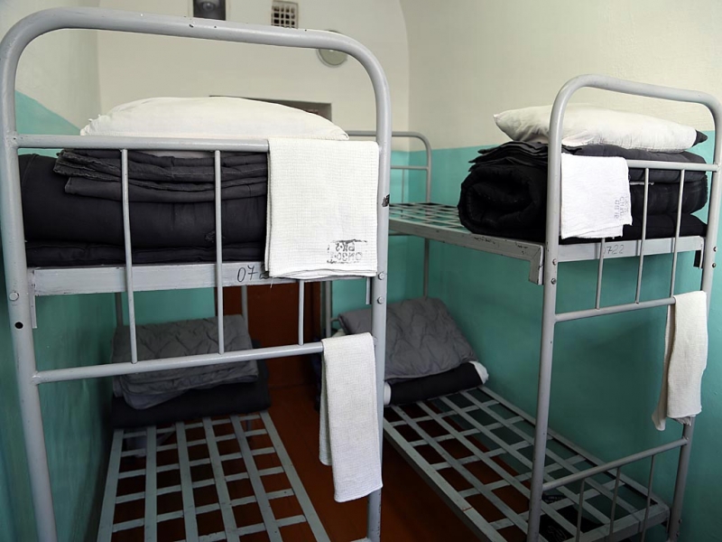 Пока вы спали: резиновые камеры СИЗО, новый способ знакомства с детдомовцами