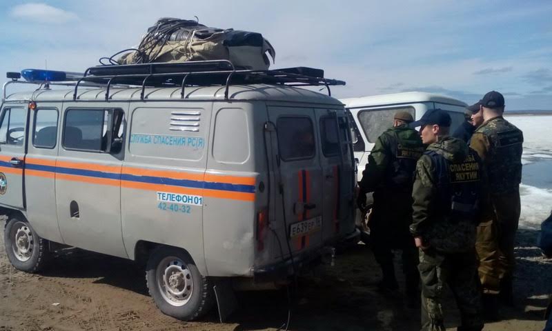 Спасатели выехали из Якутска в Амгинский район для сопровождения паводка