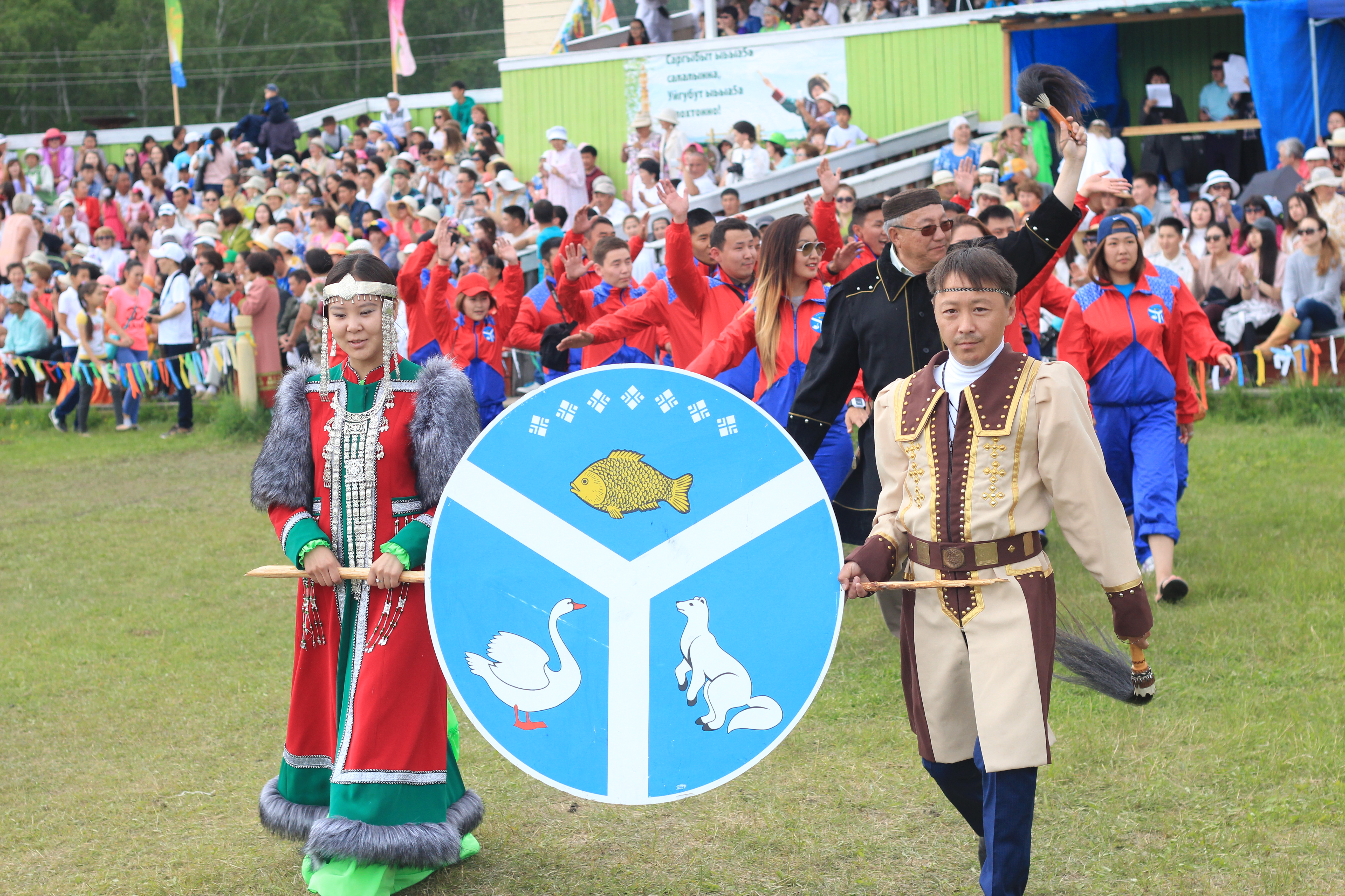 Молодежный ысыах в Амгинском районе Якутии Фотографии предоставлены Владимиром Дорофеевым, Валерием Винокуровым 
