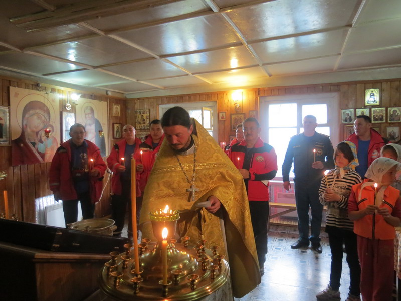 Экспедиция якутских спасателей "Полюс холода соединяет океаны" стартовала в Охотске