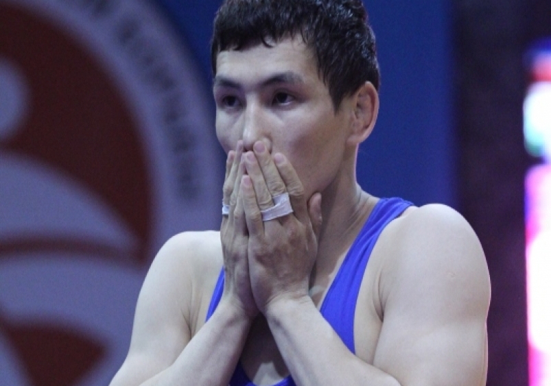 Виктор Лебедев sportsakha.com