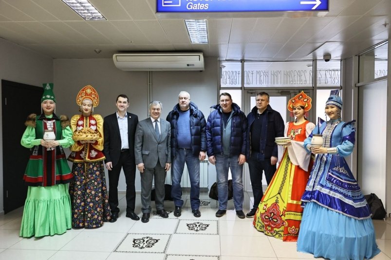 В Якутск прилетели почетные гости церемонии зажжения огня Игр "Дети Азии"