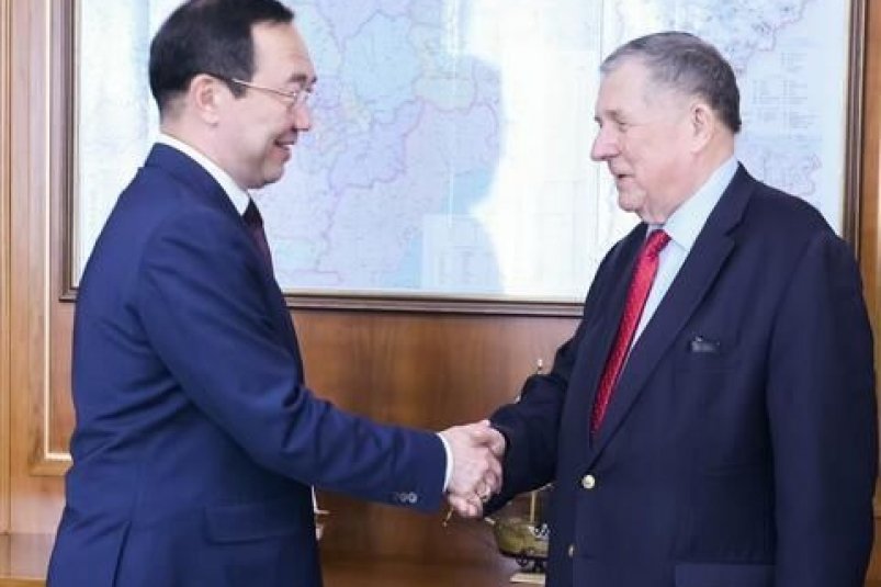 Глава Якутии встретился с чрезвычайным и полномочным послом России