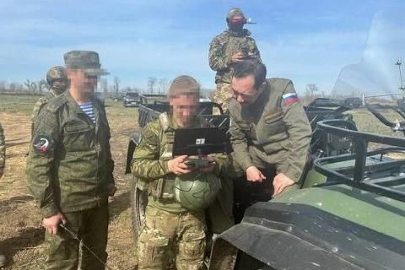 Глава Якутии в зоне СВО посетил полигон операторов БПЛА