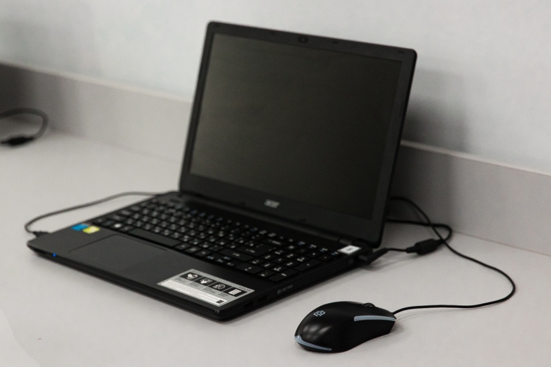 15-летний игроман украл ноутбук из кабинета информатики в Якутске
