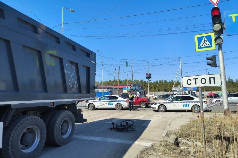 В Якутске в результате ДТП погиб несовершеннолетний велосипедист