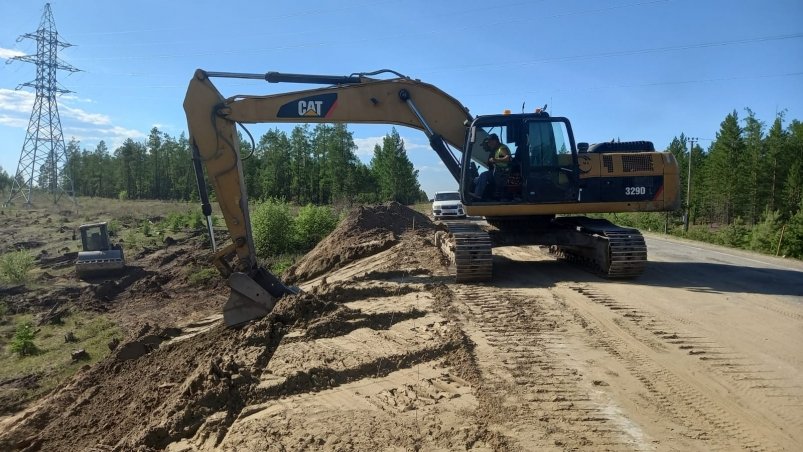 В Якутии дорожники намерены обновить асфальт на автодороге 