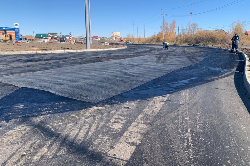 В Якутске ремонтируют подъездные пути к спортивным объектам в Гагаринском округе