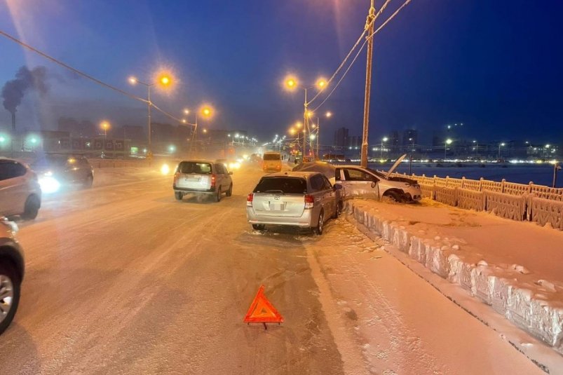 Три человека пострадали в ДТП в Якутске