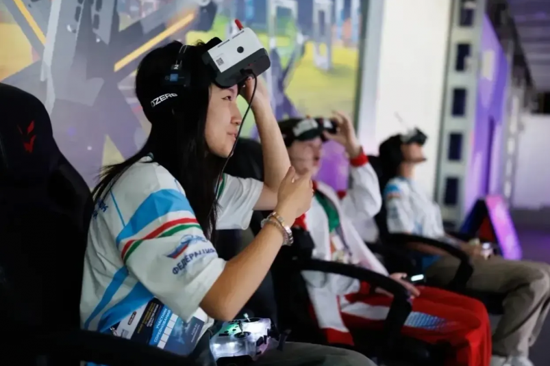 Якутские спортсменки включены в юниорскую сборную России по гонкам дронов 