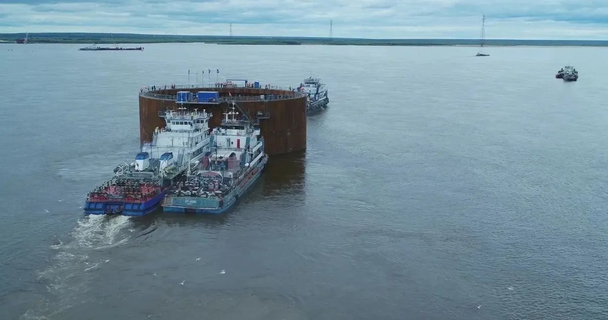 В русло Лены выведен второй коффердам для центральной опоры Ленского моста Саргына Скрябина