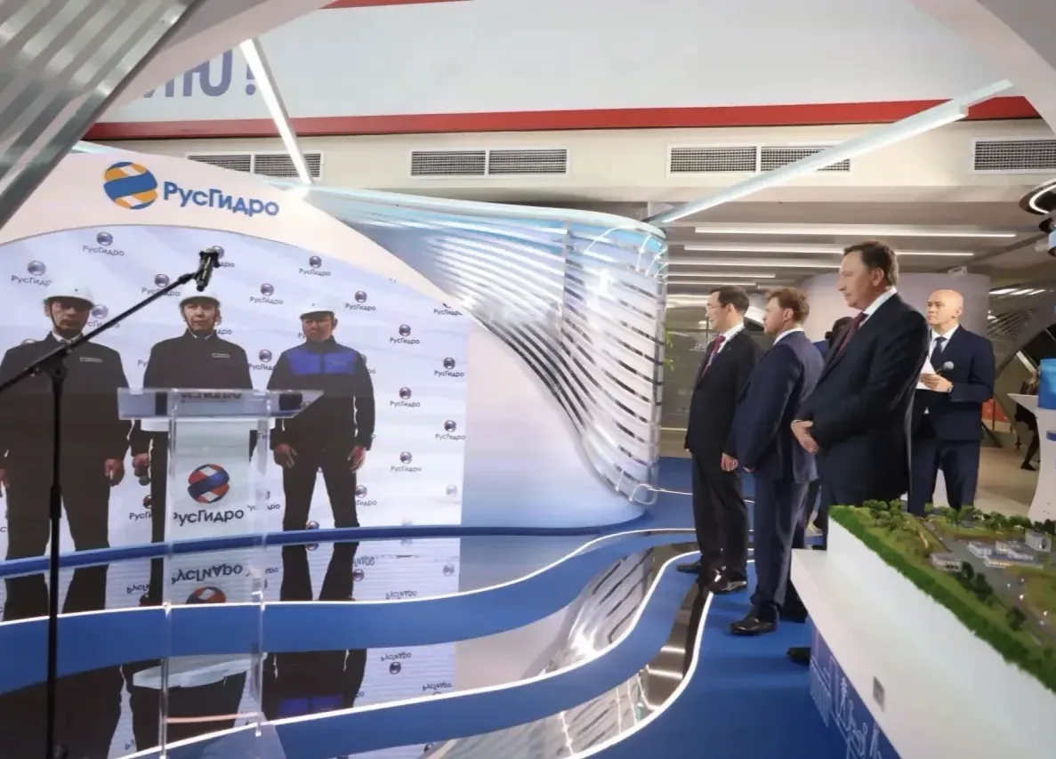 Новые объекты энергетики запустили на площадке ВЭФ-2026 Андрей Сорокин, ЯСИА