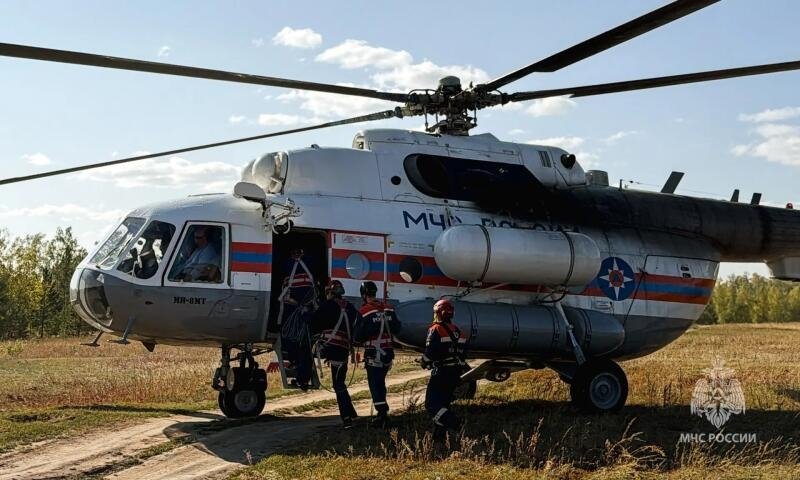 В Якутии вертолет МЧС подключили к поискам пропавших рыбаков Служба спасения РС (Я)