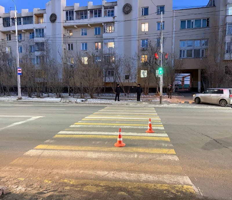 Водитель сбил пешеходов в центре Якутска Госавтоинспекция Якутска
